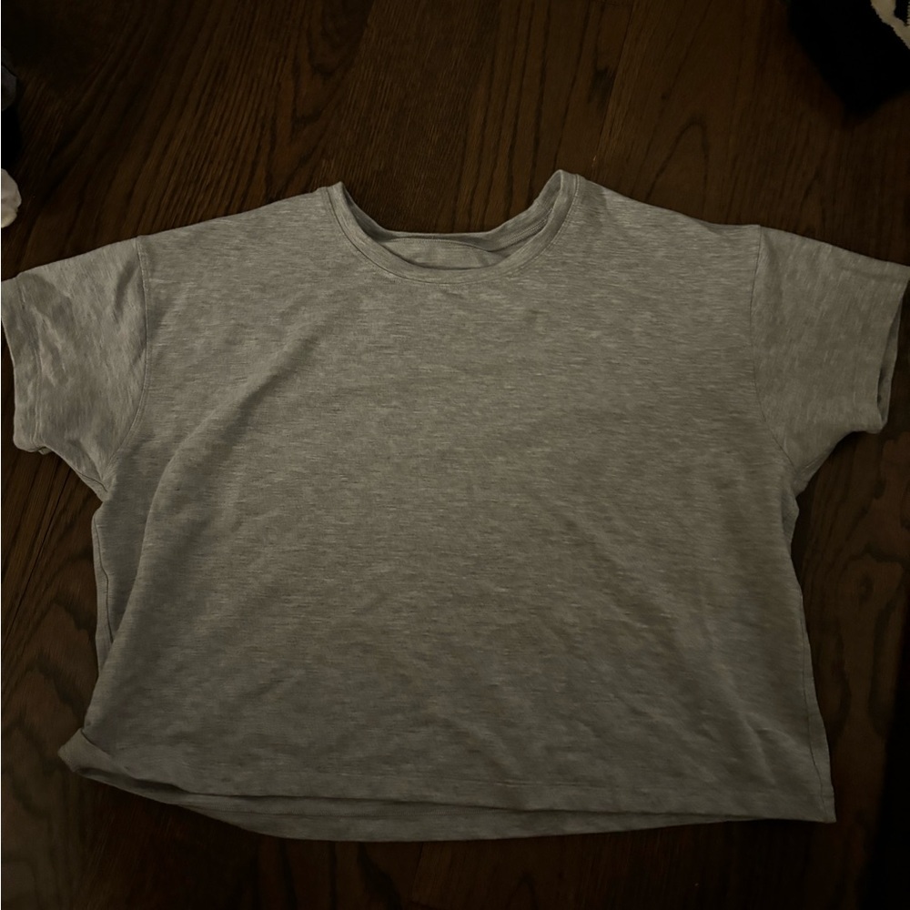 Lululemon crop top